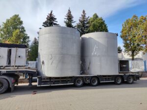 Pionowe zbiorniki ze stali nierdzewnej